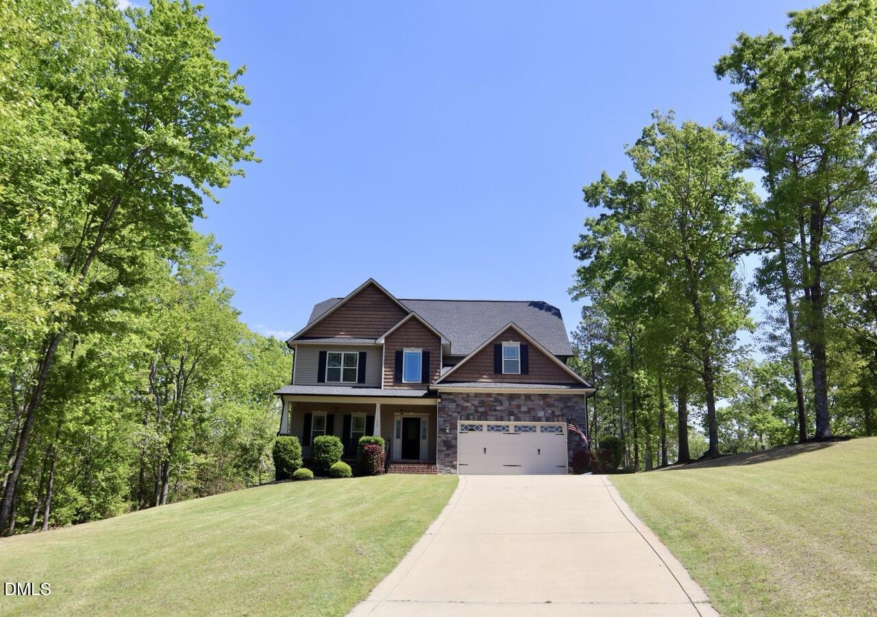 335 Gwendolyn Way