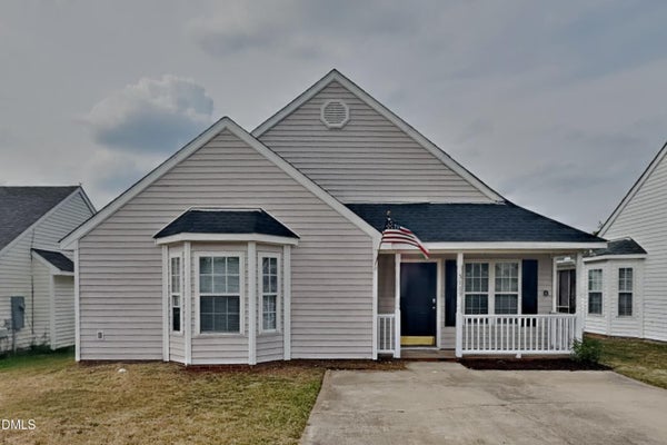 5169 PARKERWOOD DR, KNIGHTDALE, NC 27545 - Image 92e2cfa9afaedeb44e48c4589b8c75bb/662890547