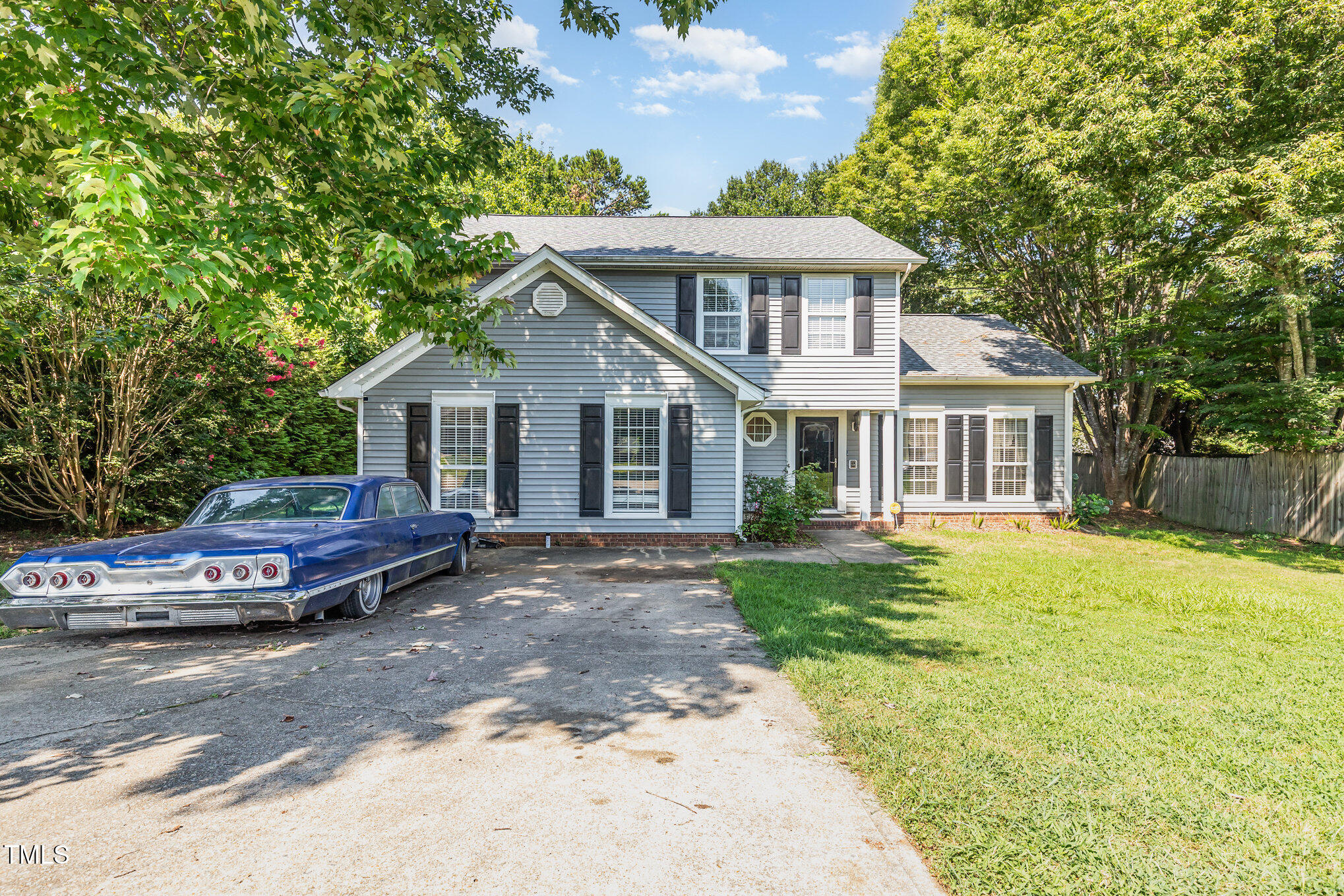 5204 Bentgrass Drive