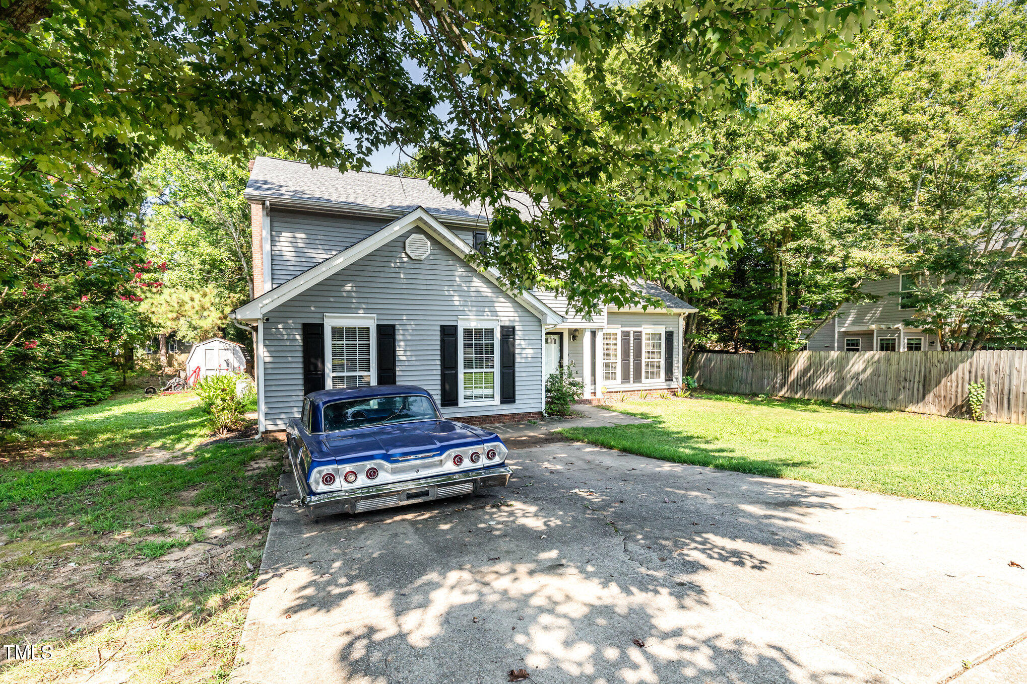 5204 Bentgrass Drive