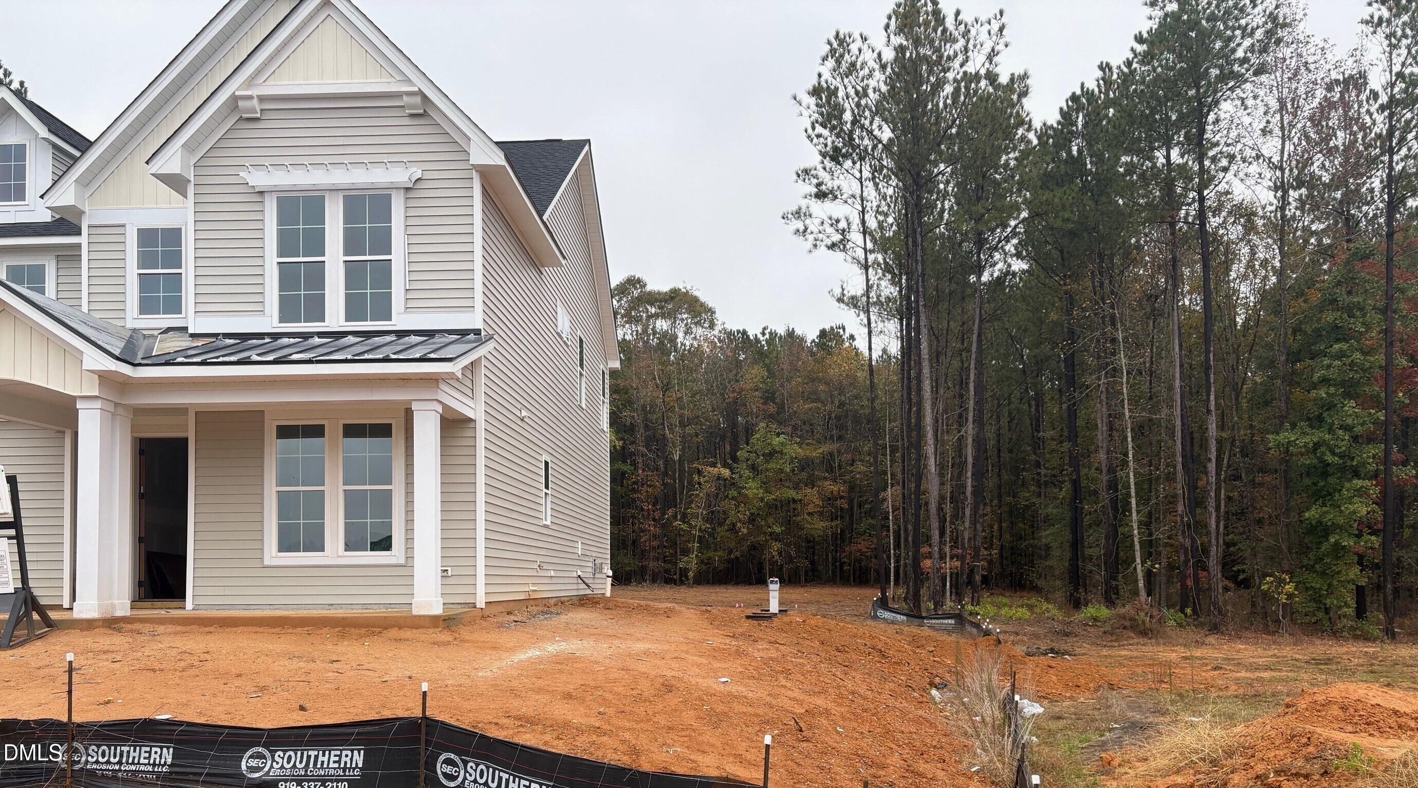 7 E Victoria Ridge Drive 16