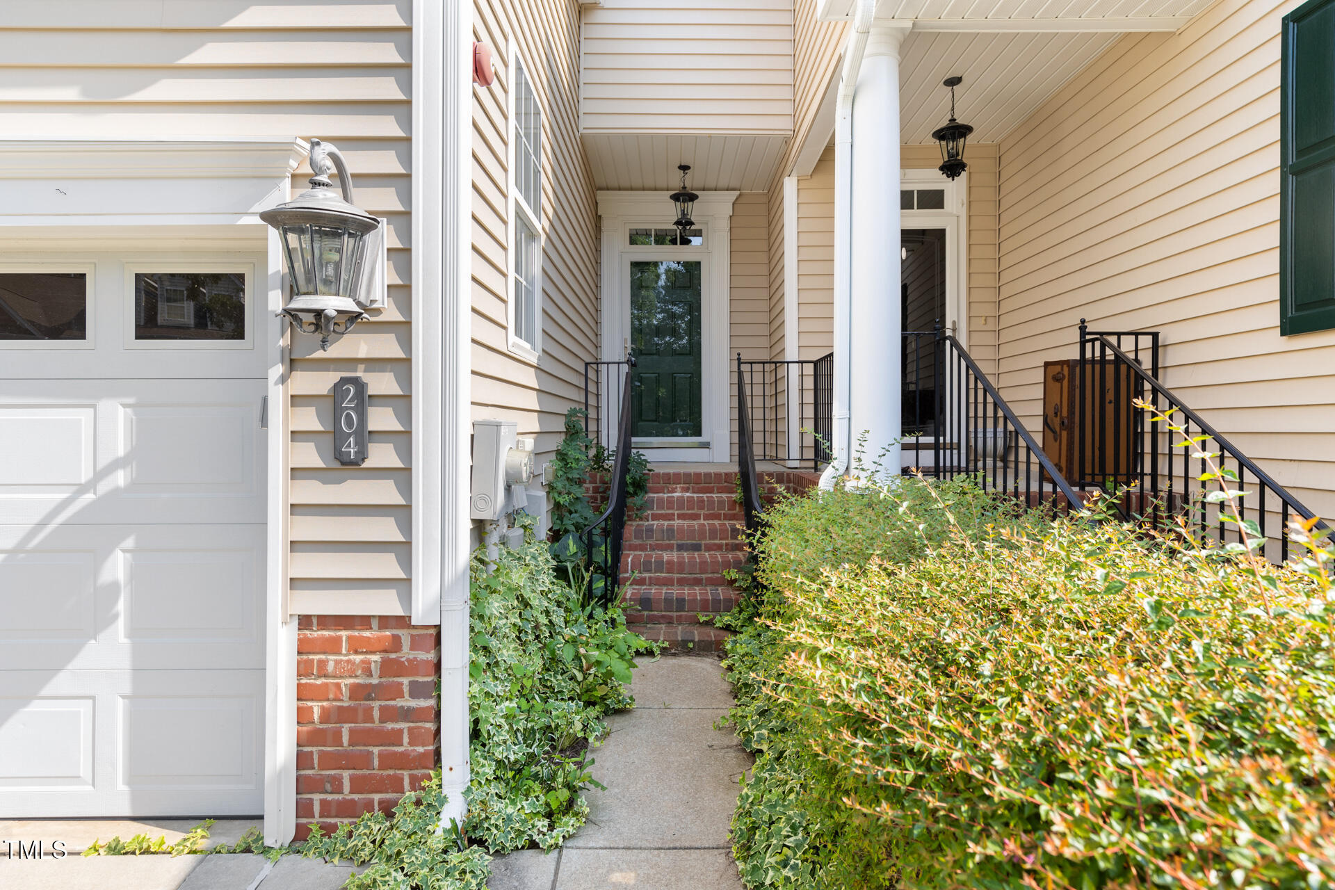 204 Towne Ridge Lane