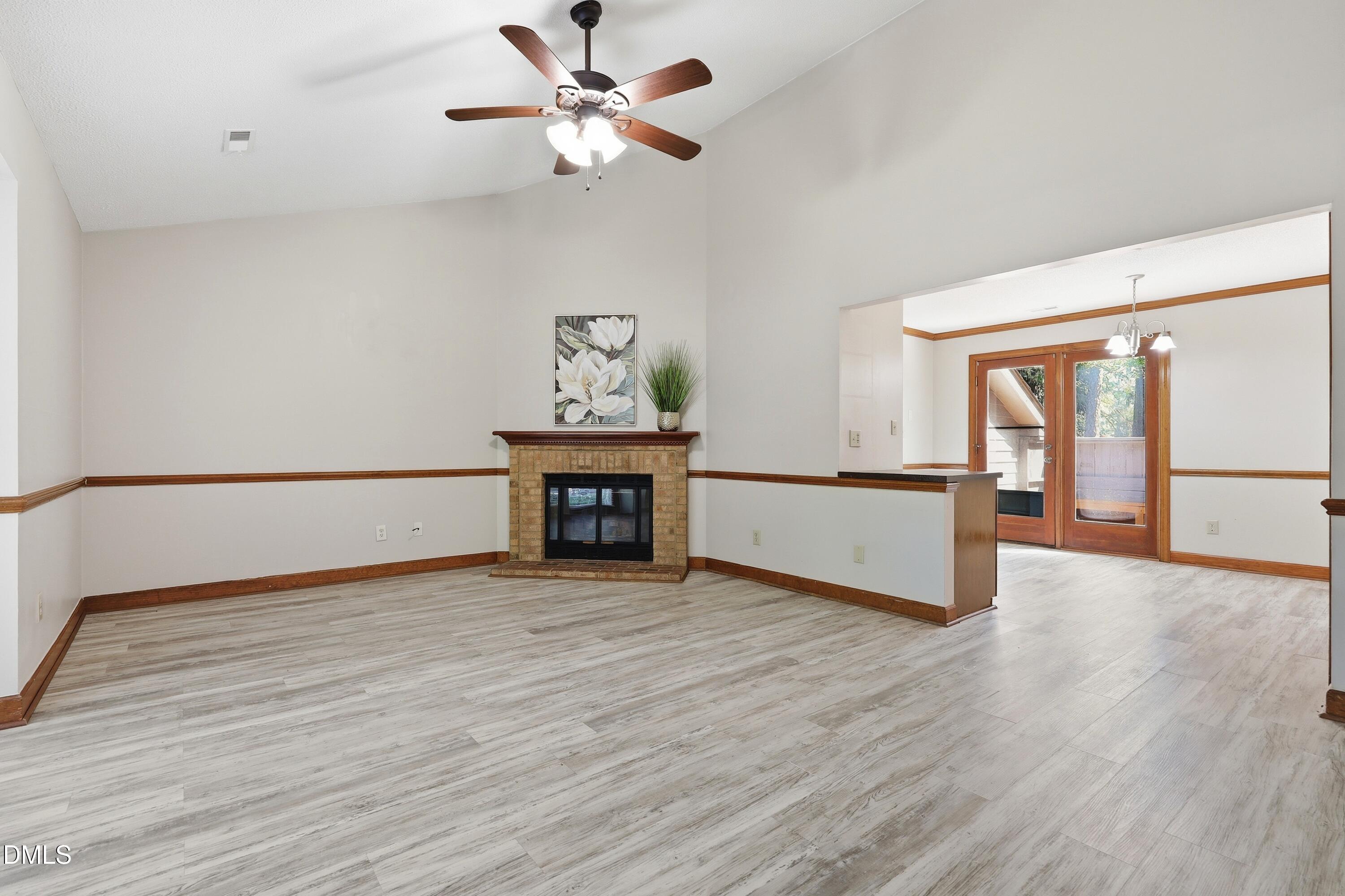 300 W Woodcroft Parkway Apt 26a