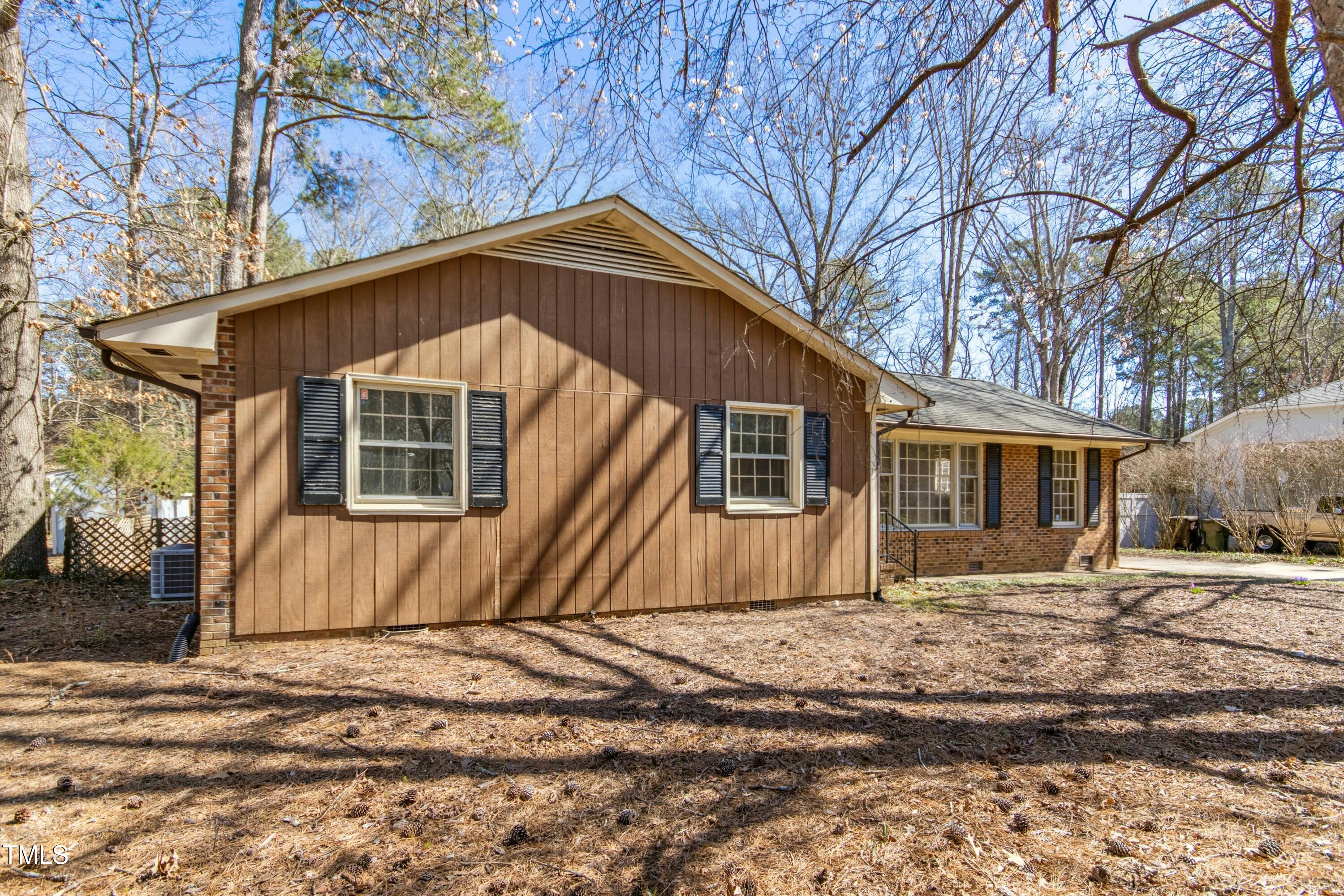 411 Colony Woods Drive