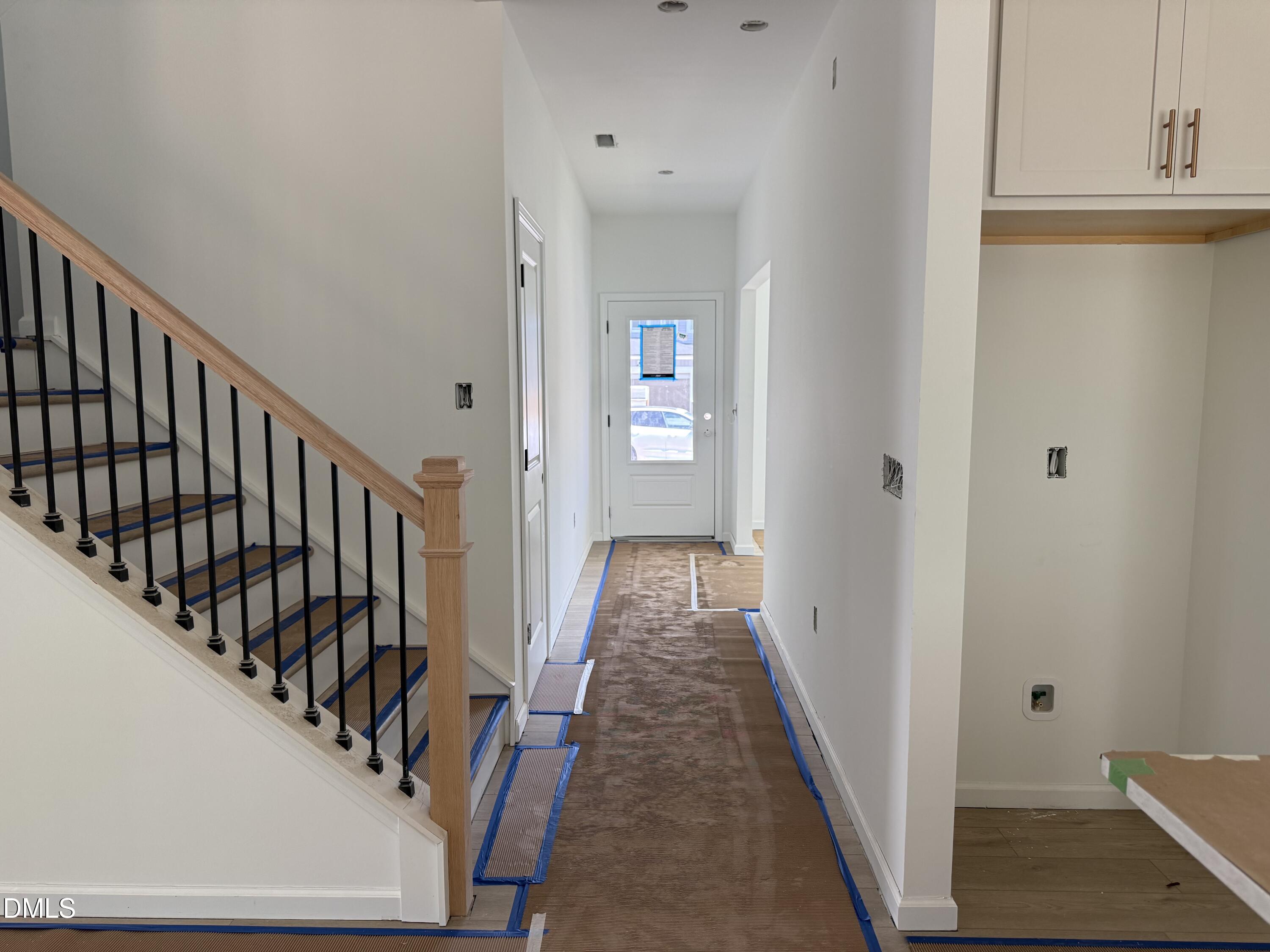 936 Fetching Place 349