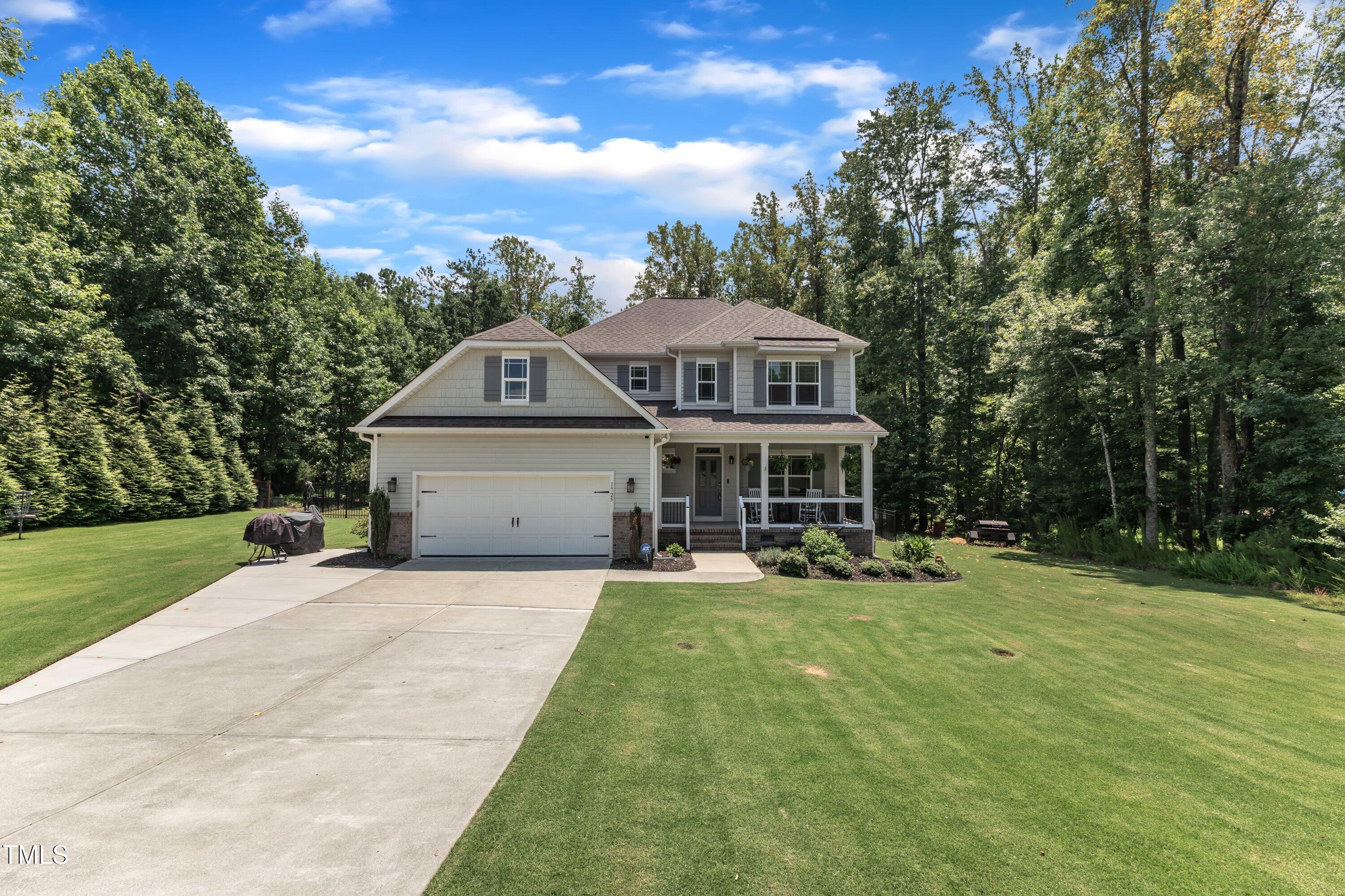 1725 River Club Way