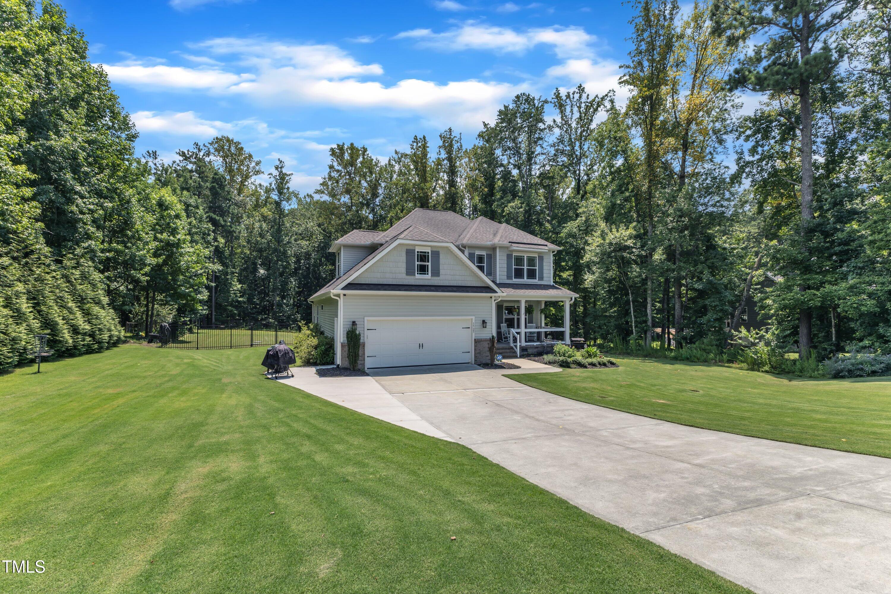 1725 River Club Way