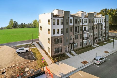 1238 Coach Station Alley 201 Raleigh NC 27601