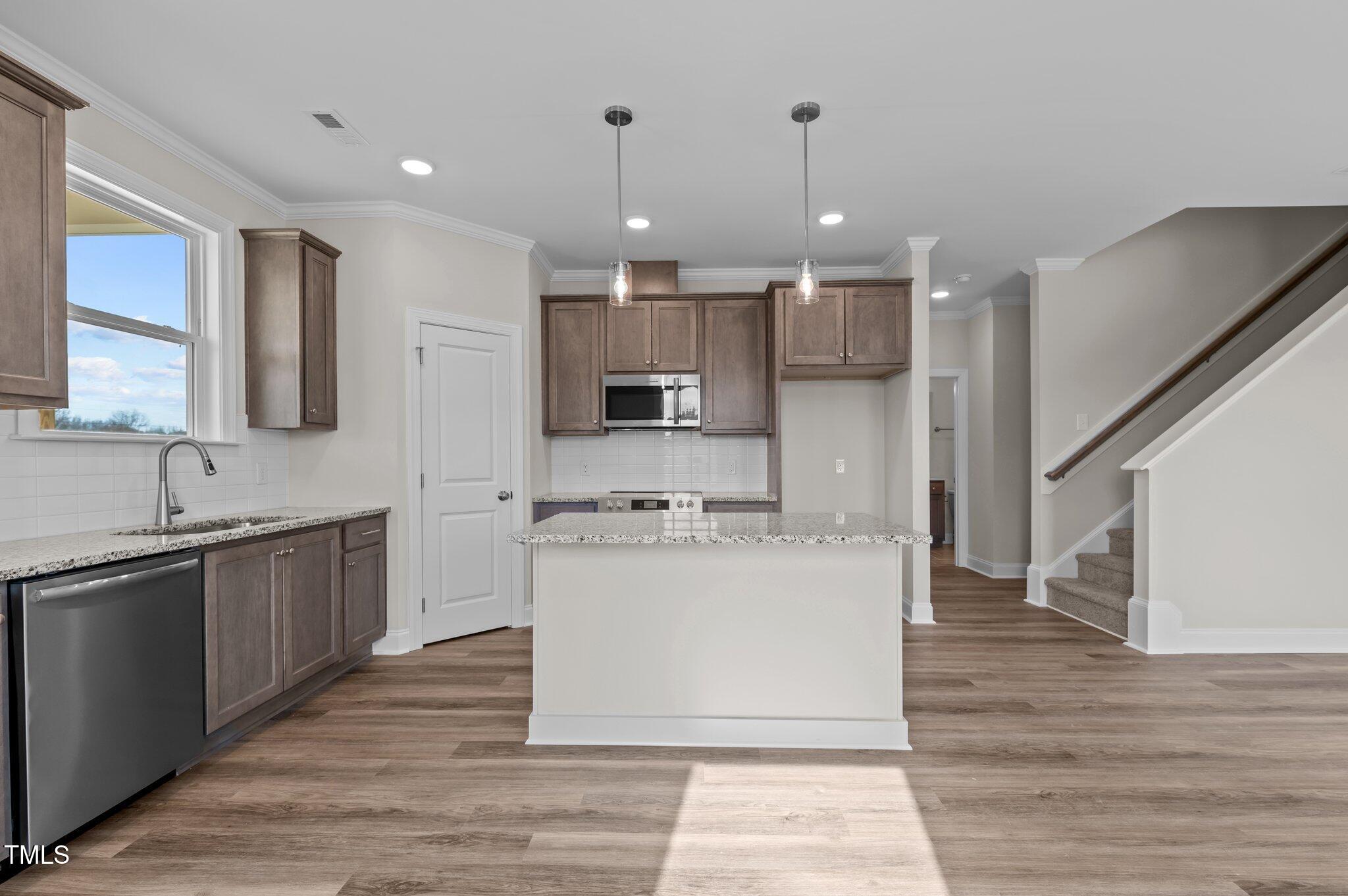 35 Diamond Creek Drive