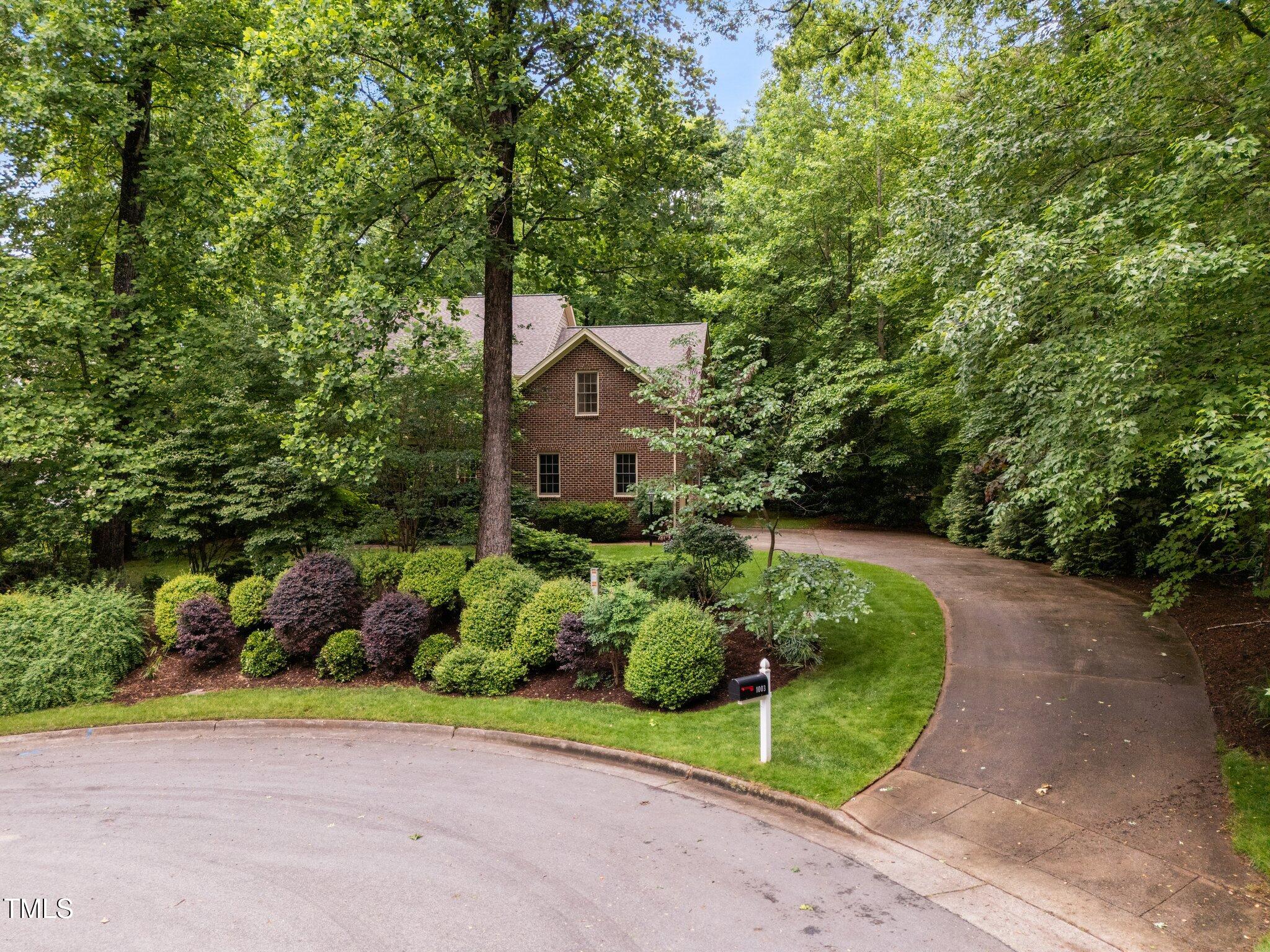 1003 Gloucester Court