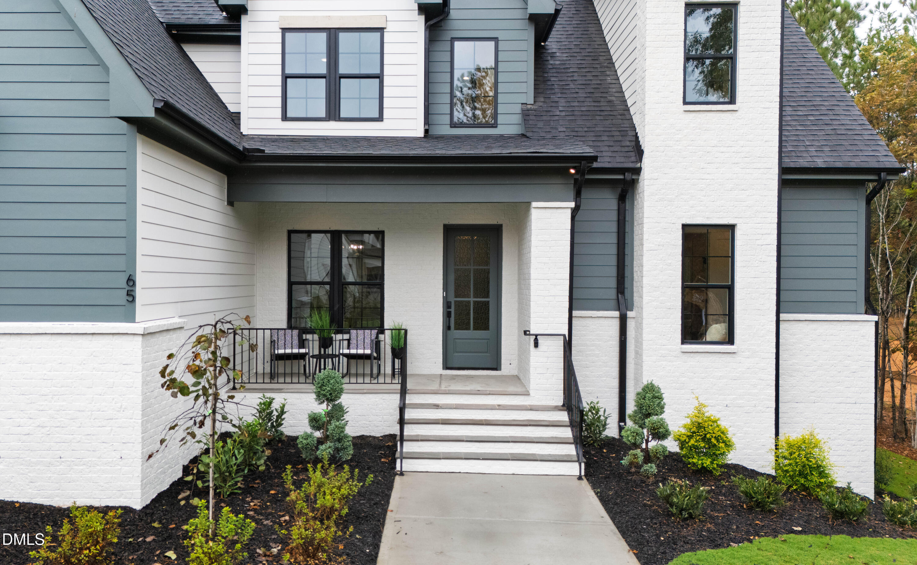 65 Spanish Oak Drive