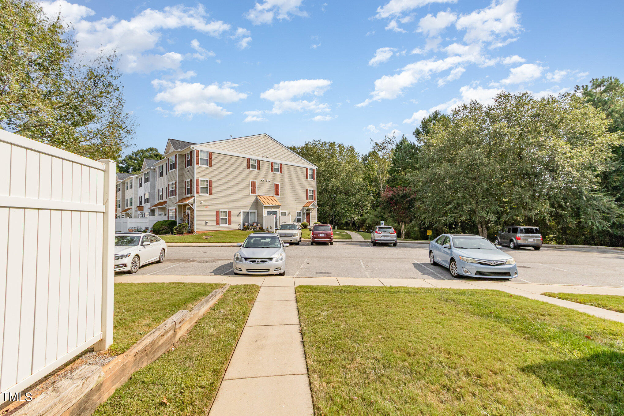 2220 Raven Road 104