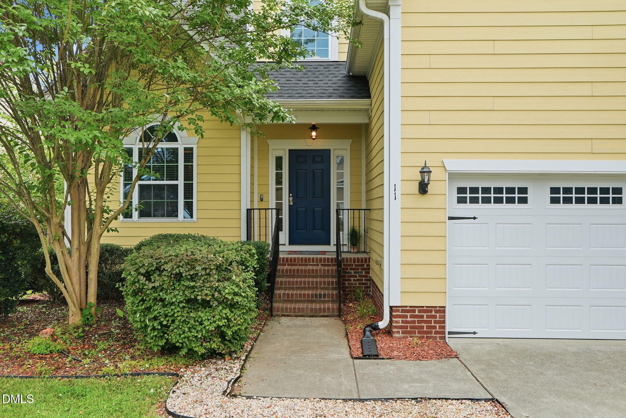 11 Hidden Ridge Court