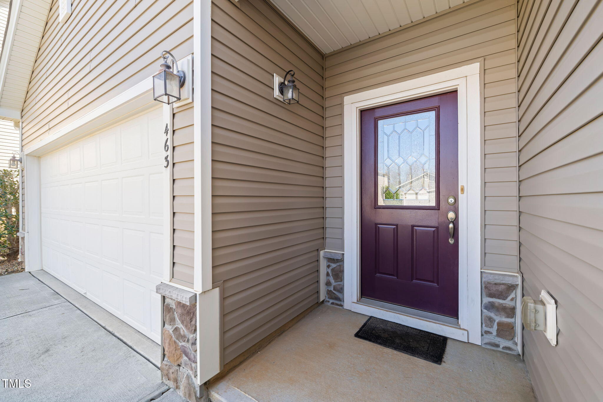 463 Kerriann Lane