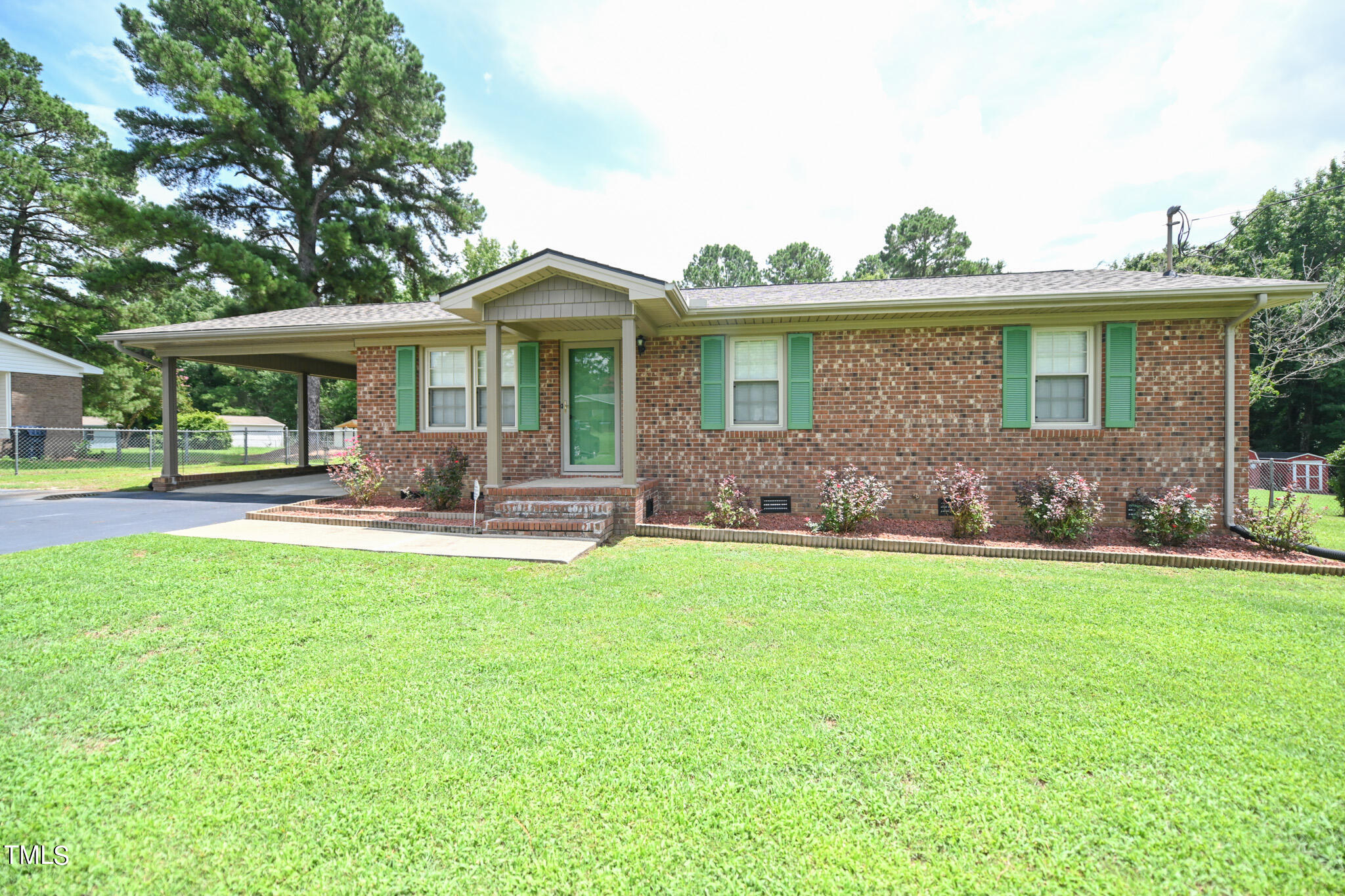 View Coats, NC 27521 house