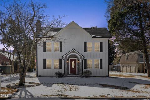 305 W Canary Street Dunn NC 28334