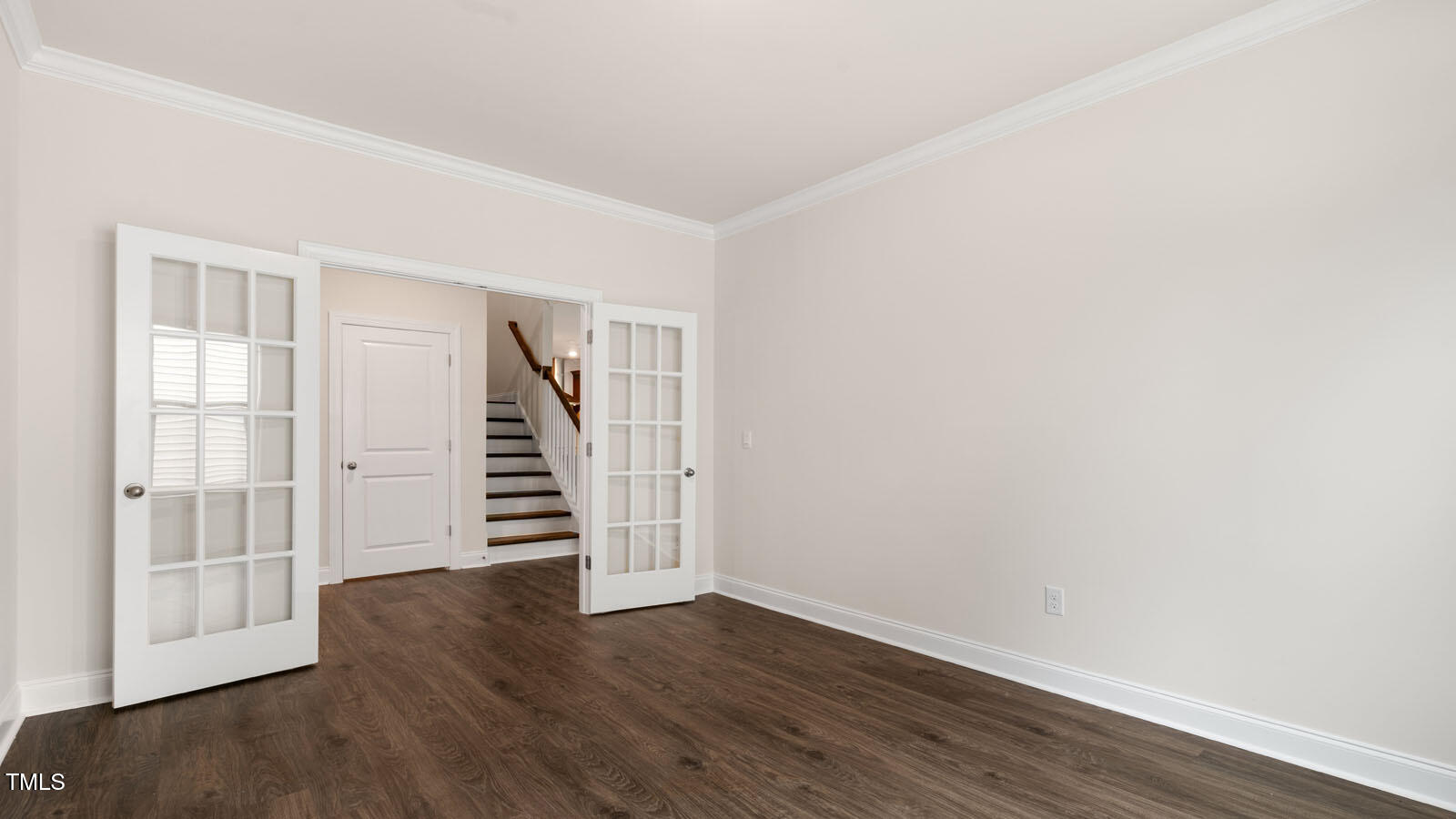 55 Pink Iris Court