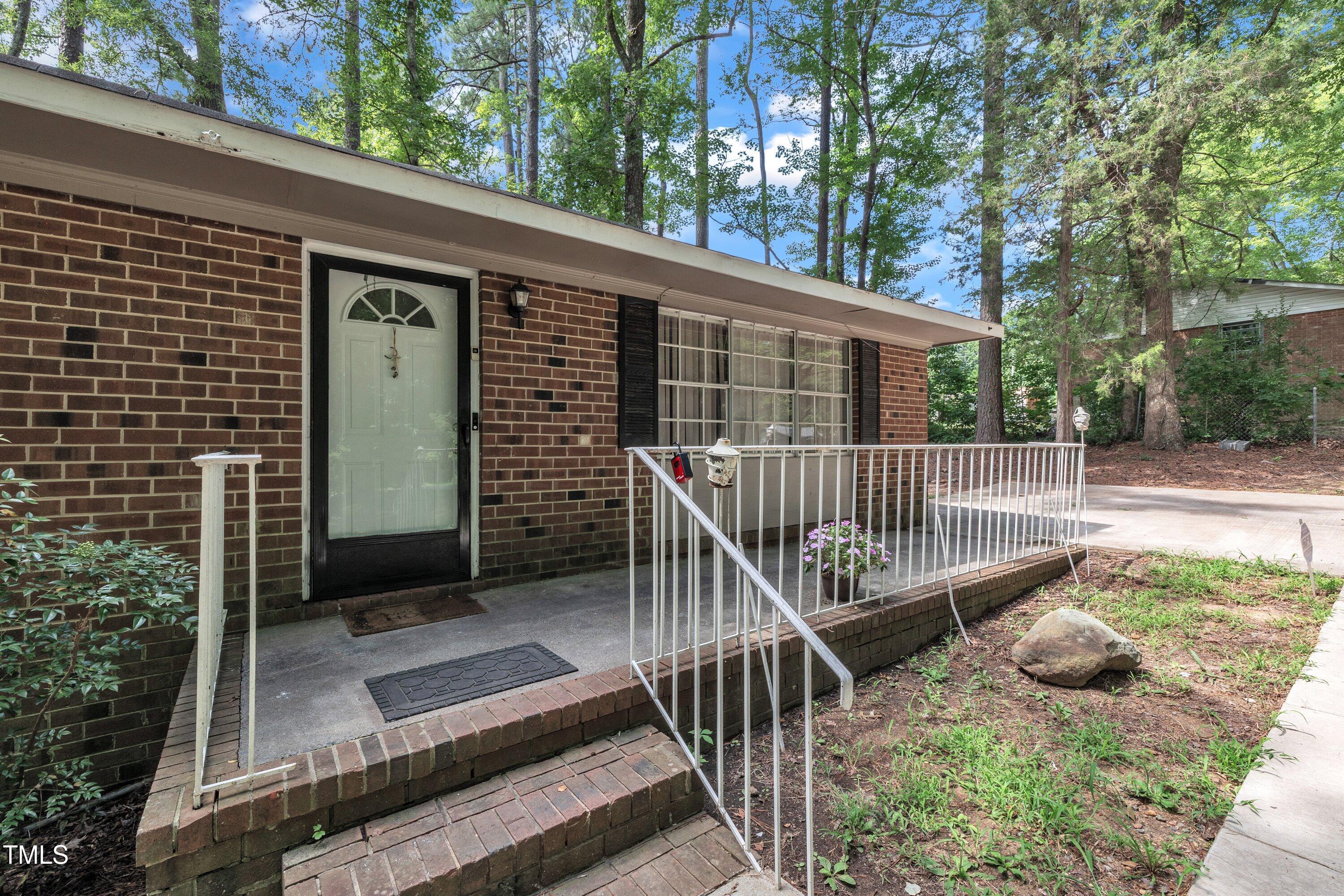802 Terrace View Drive
