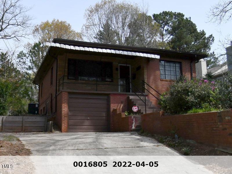 2346 Wade Avenue