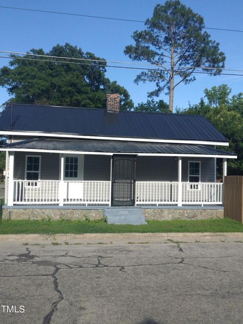 Single Family Residence in Wilson NC 112 East Street 22.jpg