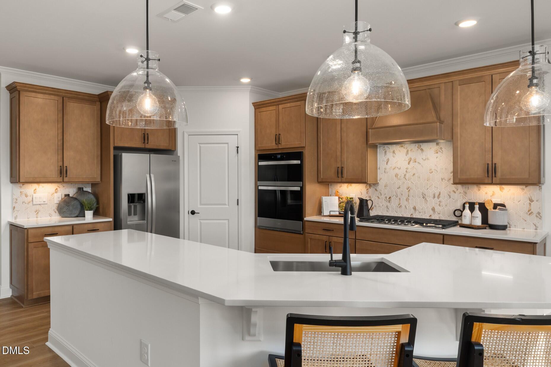 2105 Saunders Farm Way