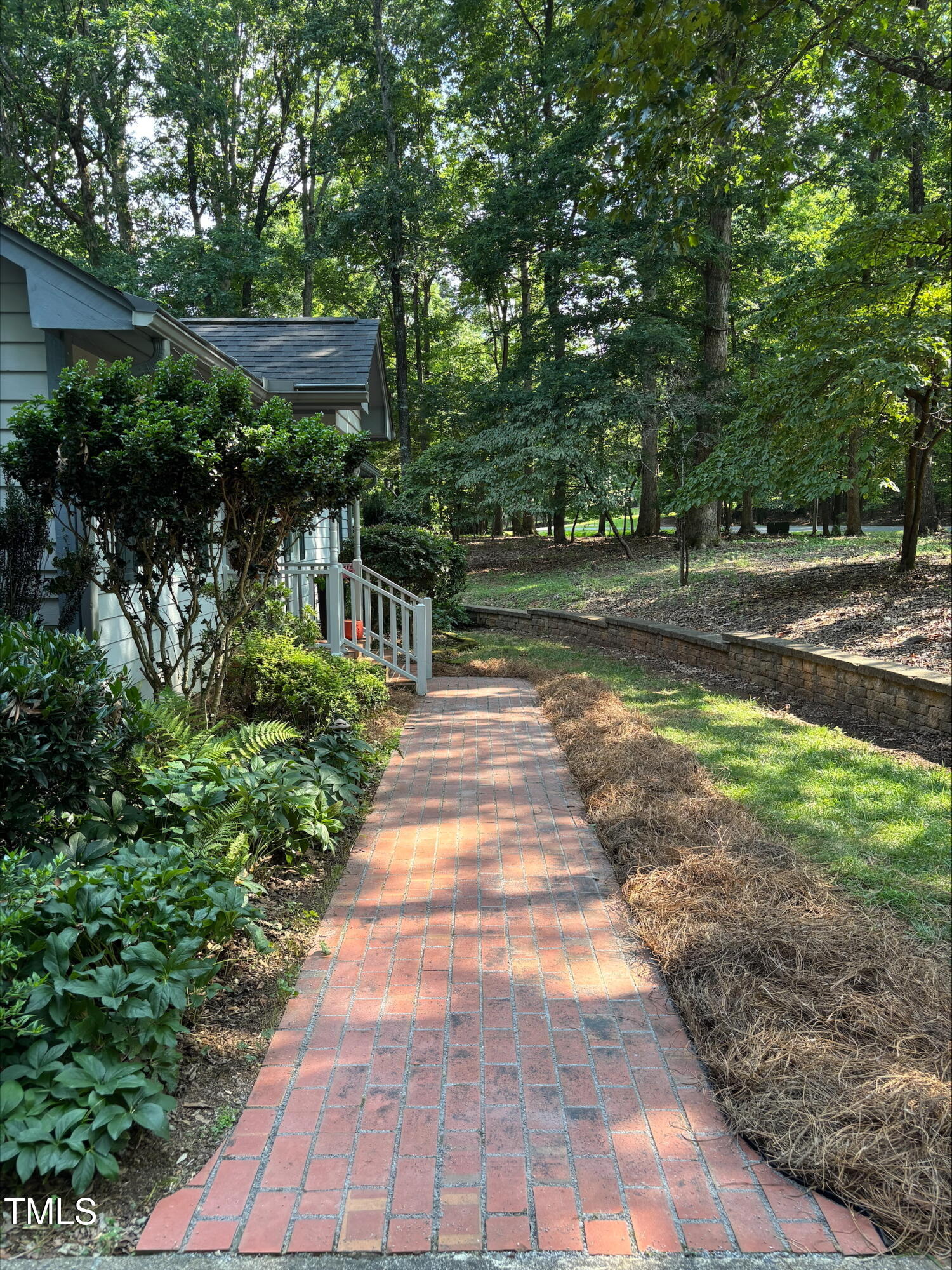 8704 Mill House Lane
