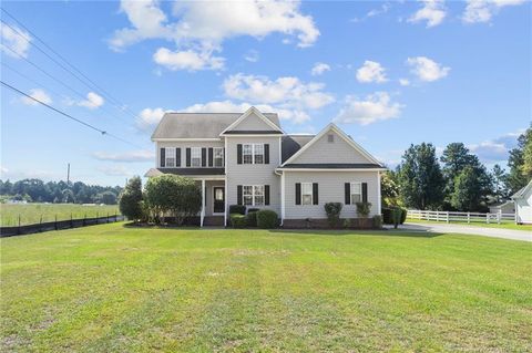 A home in Raeford