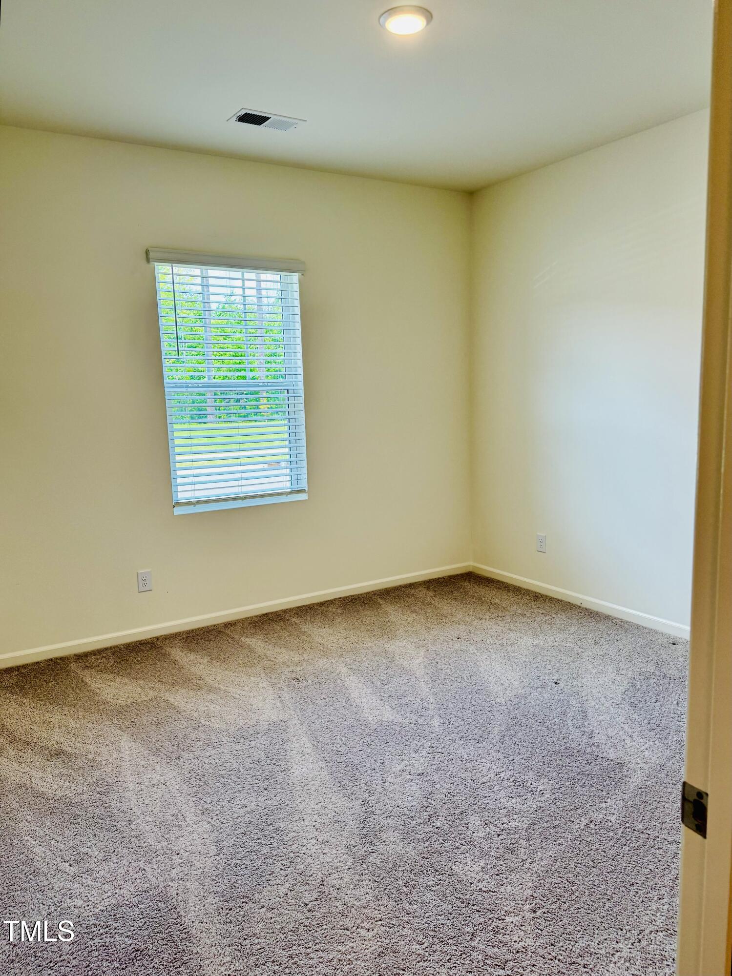 23 Rolling Banks Drive