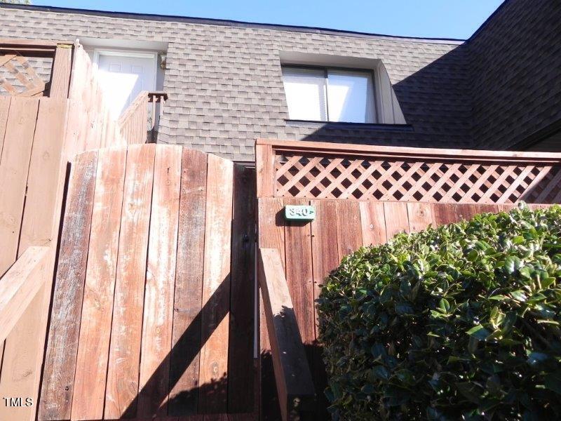 340 Summerwalk Circle