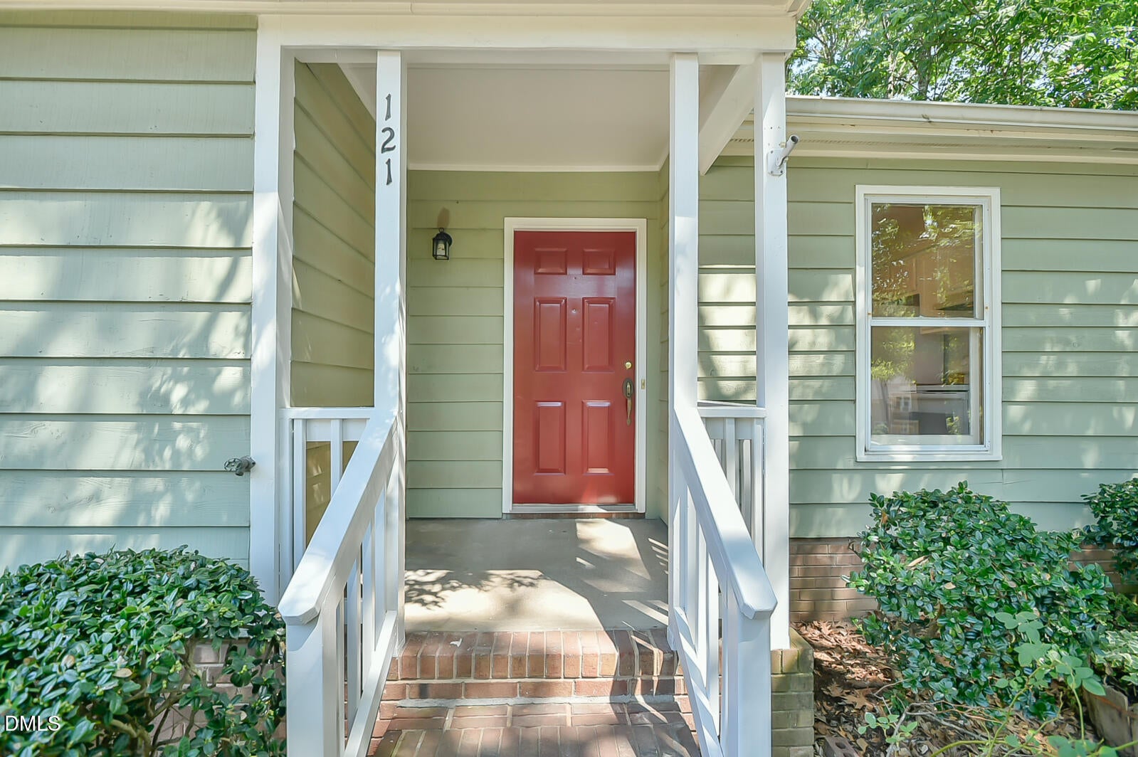 121 Weathersfield Drive
