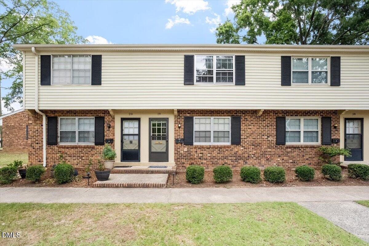 1102 Willow Drive Unit 19, Chapel Hill, NC, 27517
