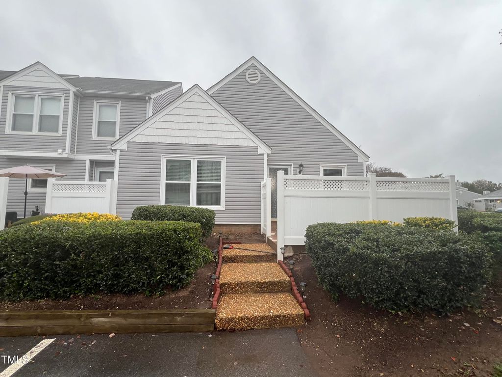 listing image 0