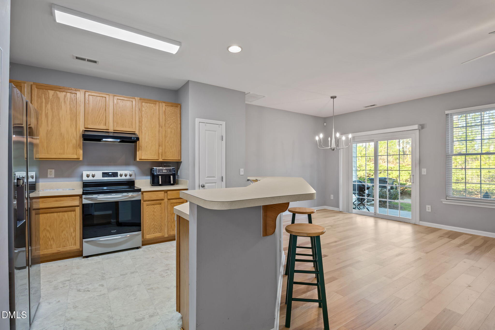 813 Hamlet Park Drive