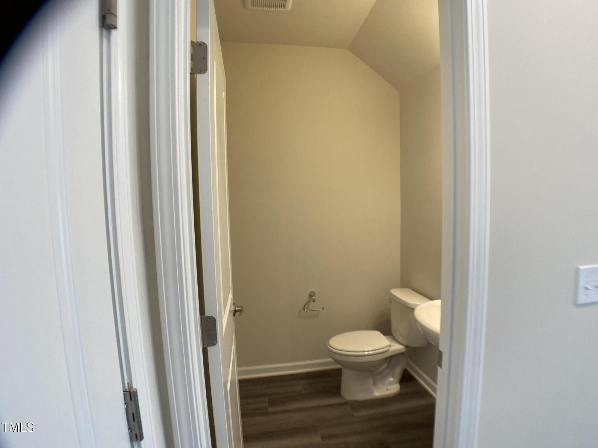909 Clearhaven Lane 909