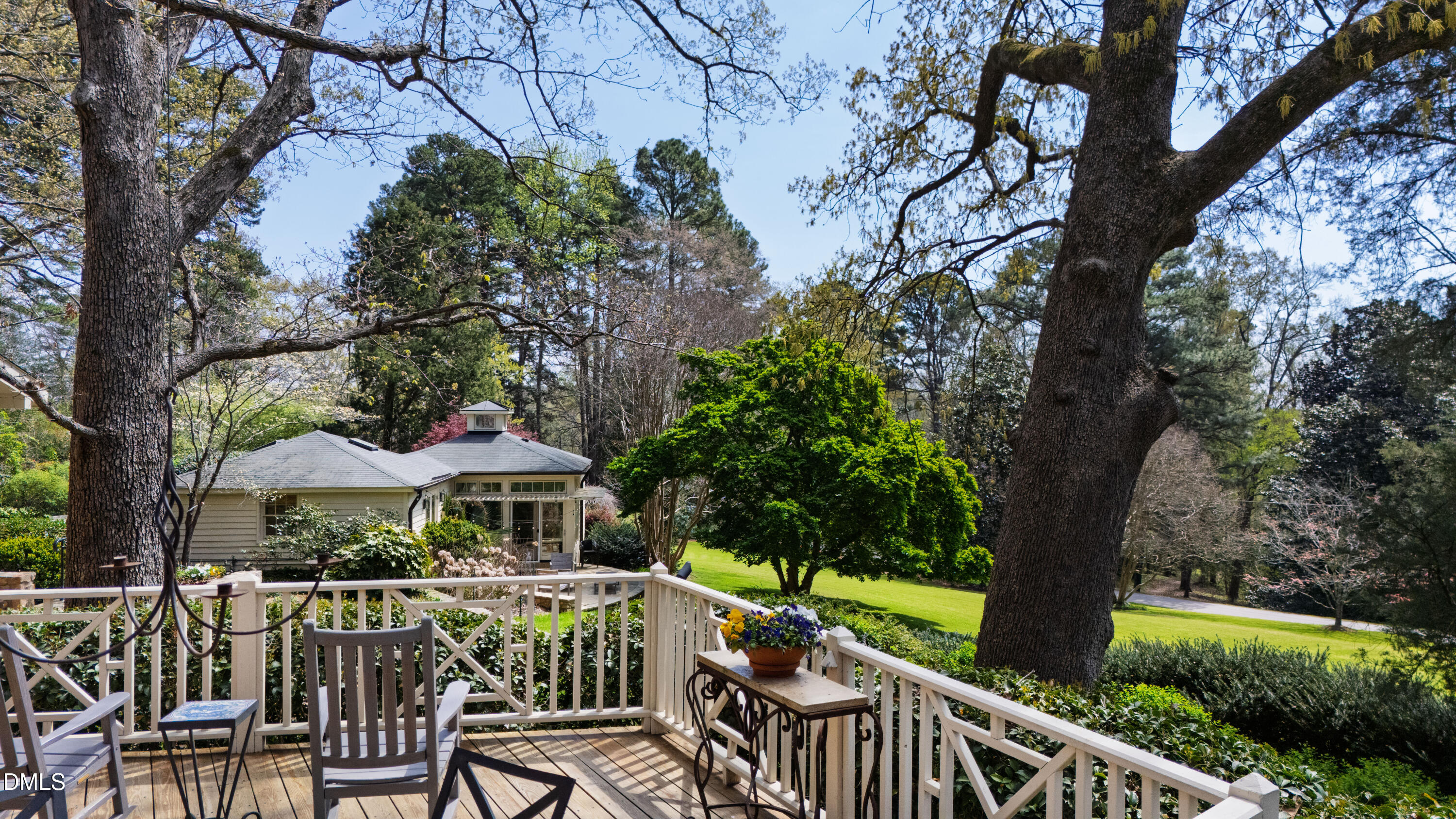 223 Hillcrest Circle