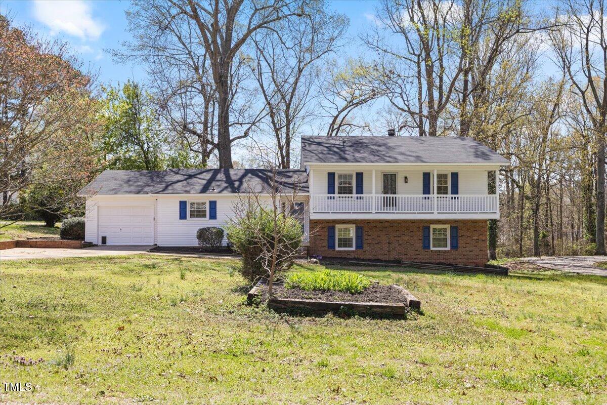 1101 Driftwood Dr Drive