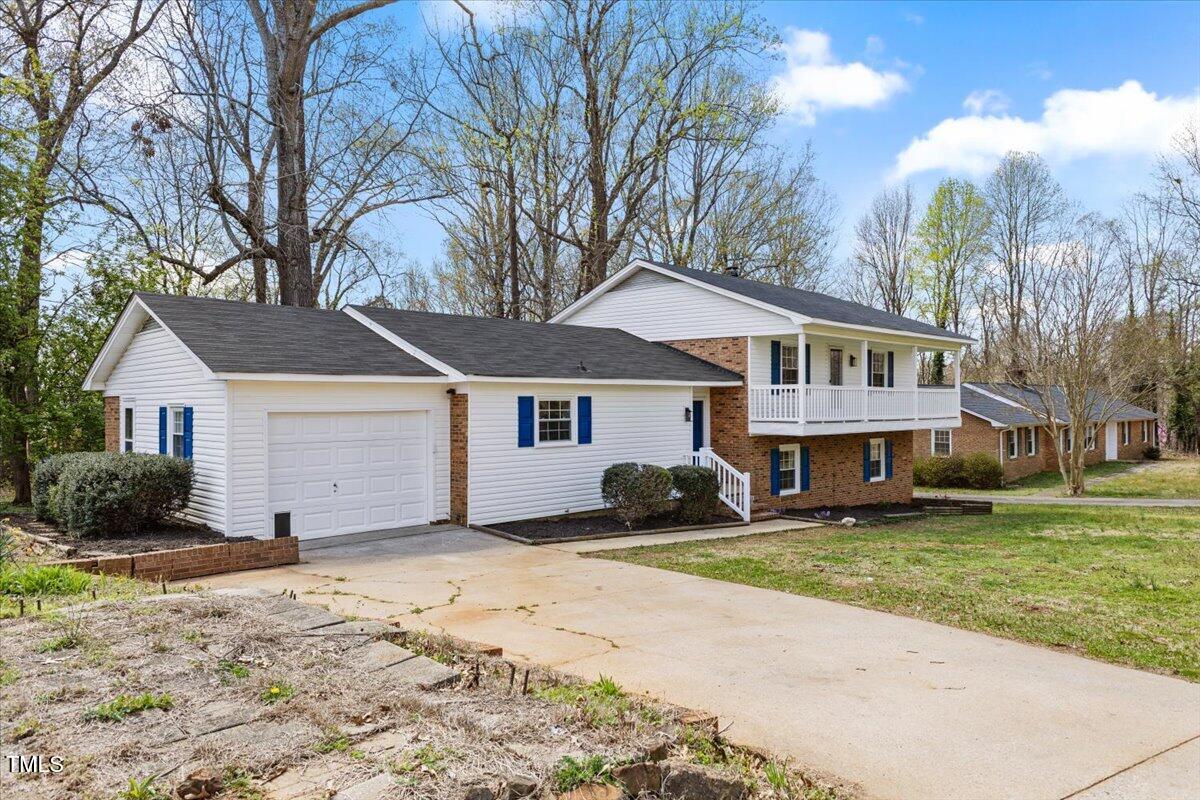 1101 Driftwood Dr Drive