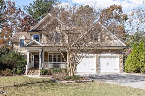 2512 Thurrock Drive Apex NC 27539