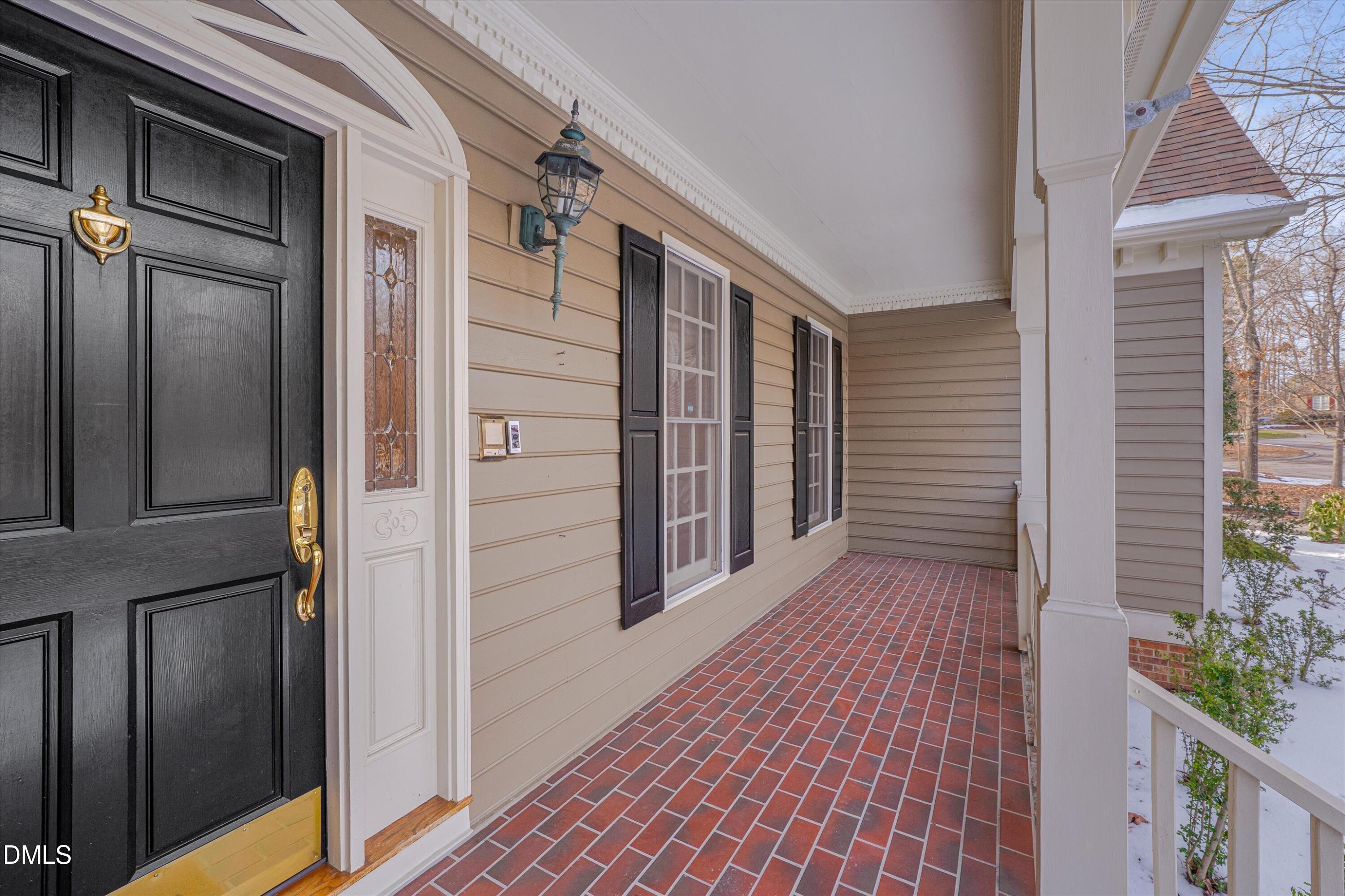 101 Abbotsford Court