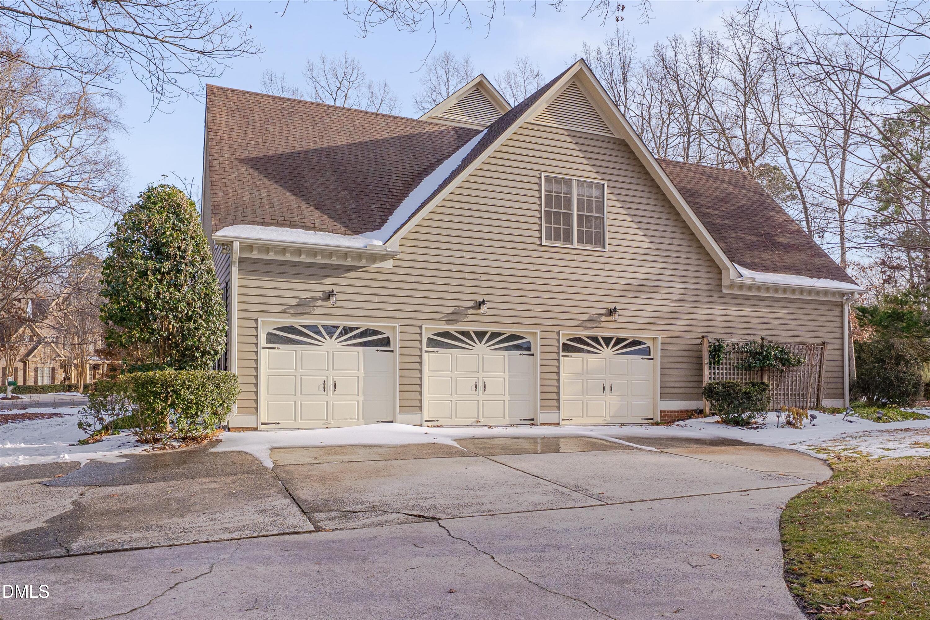 101 Abbotsford Court