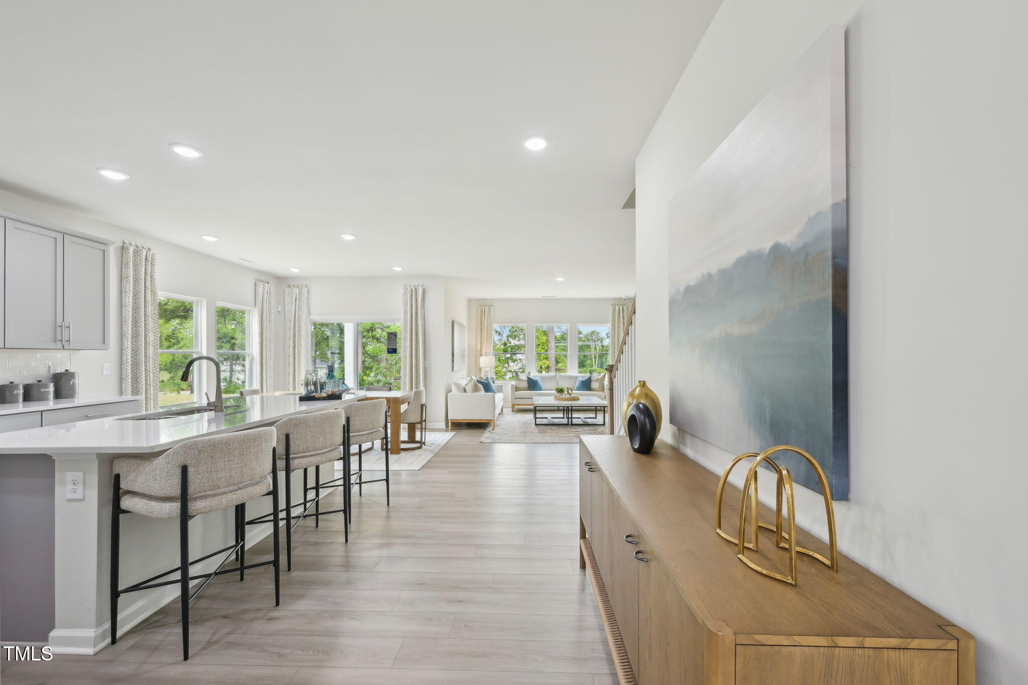 729 Deschutes Drive