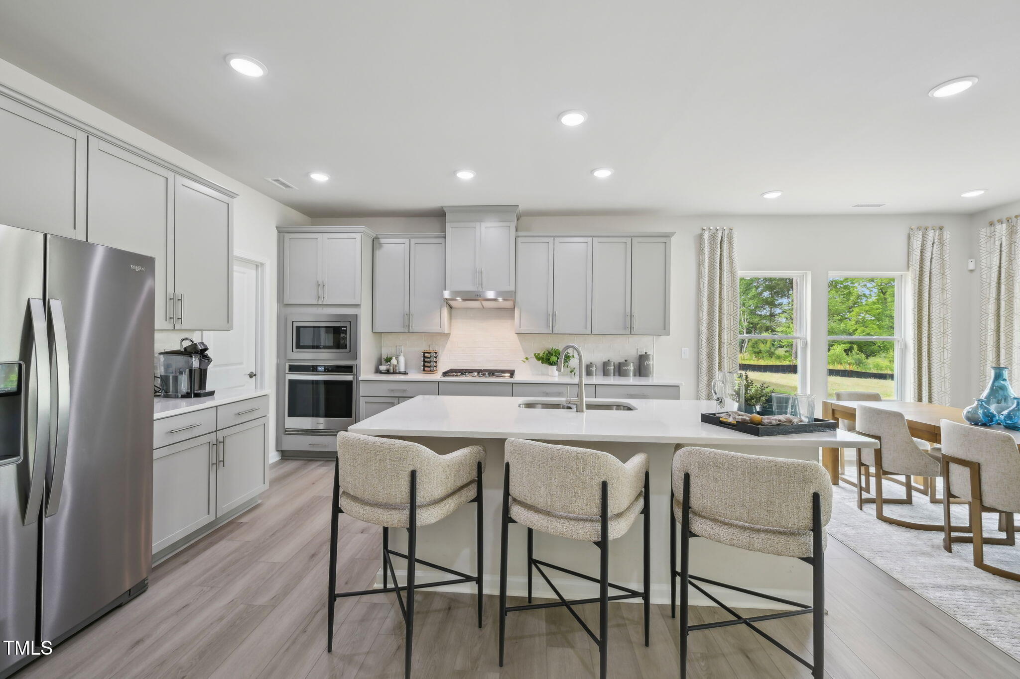 729 Deschutes Drive