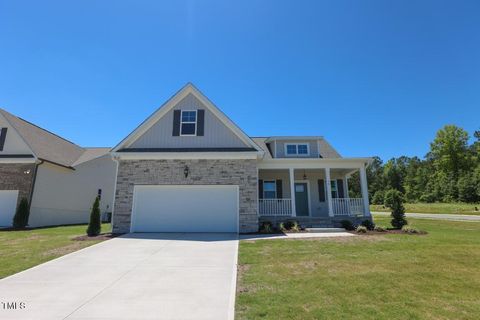 Single Family Residence in Four Oaks NC 14 Shortstop Circle.jpg