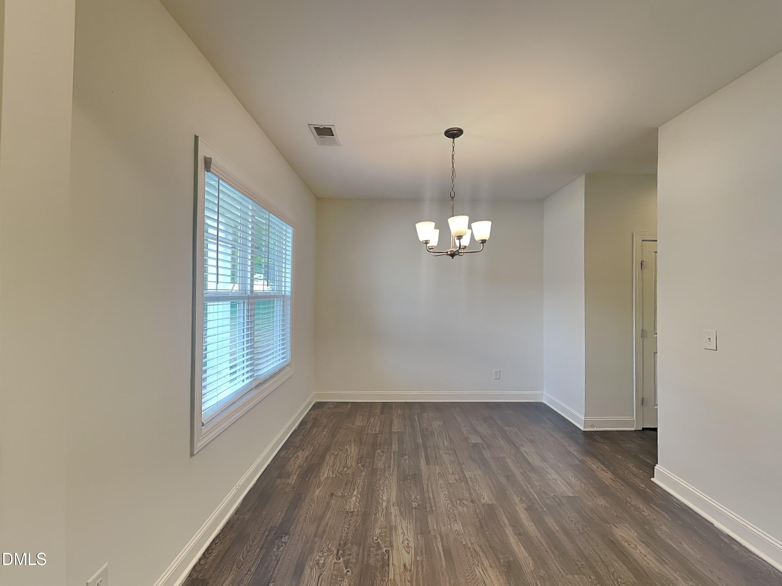 135 Ambergate Drive