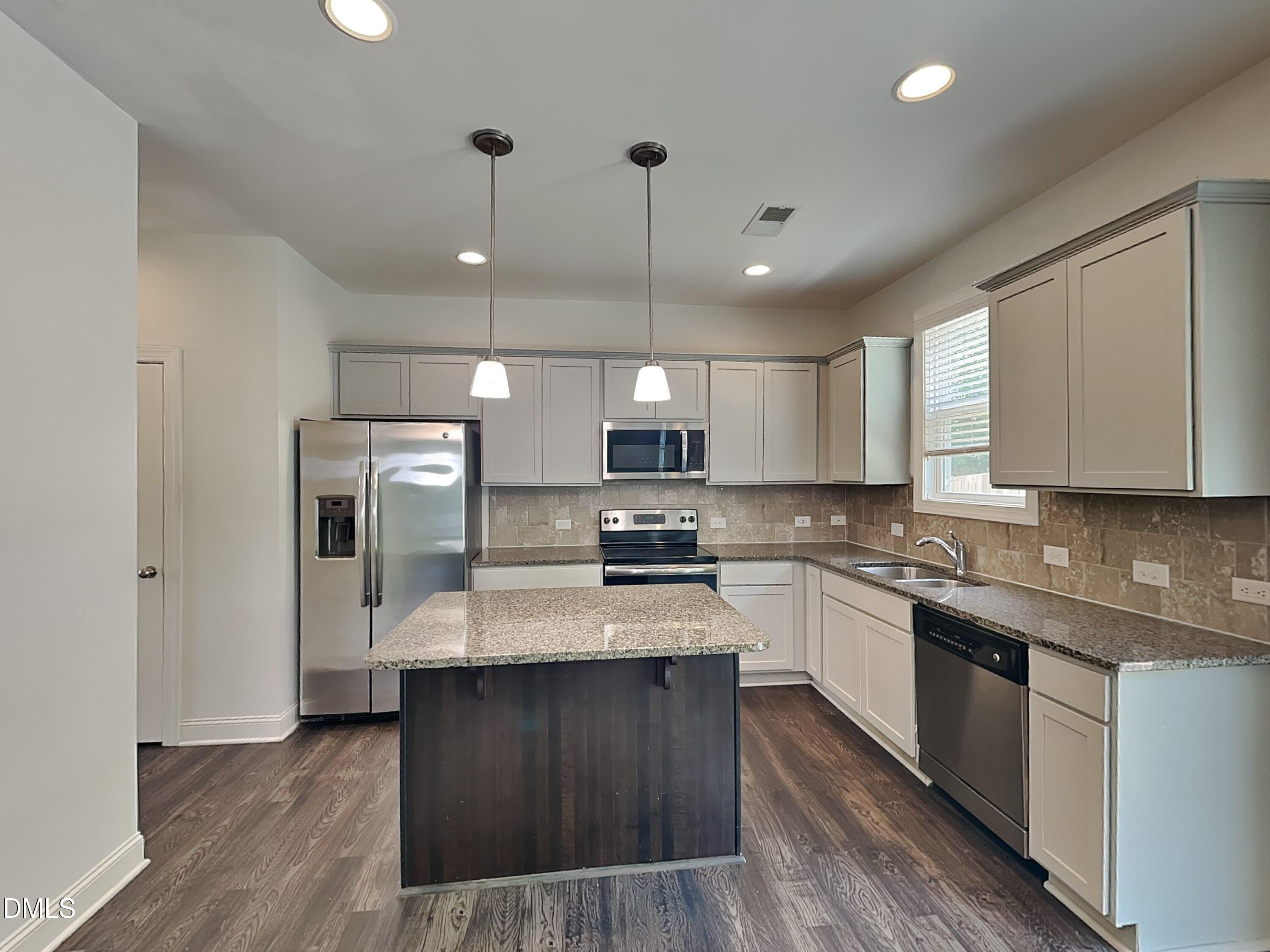 135 Ambergate Drive
