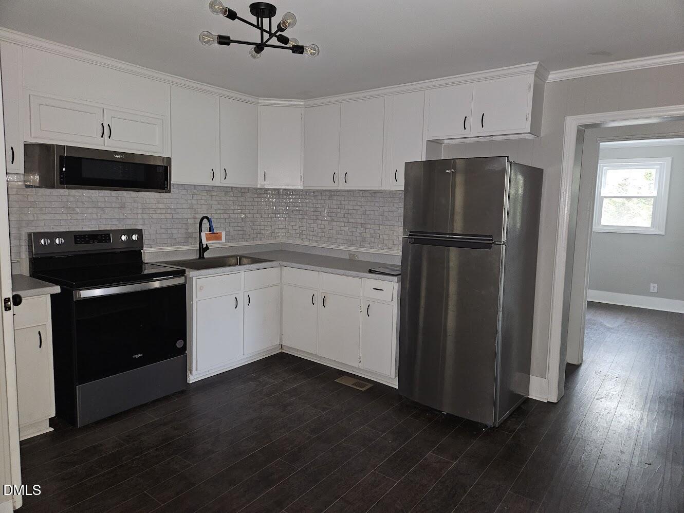 1307 N Hyde Park Avenue