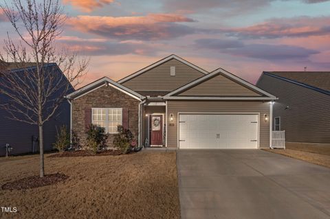 358 E Painted Way Way Clayton NC 27527
