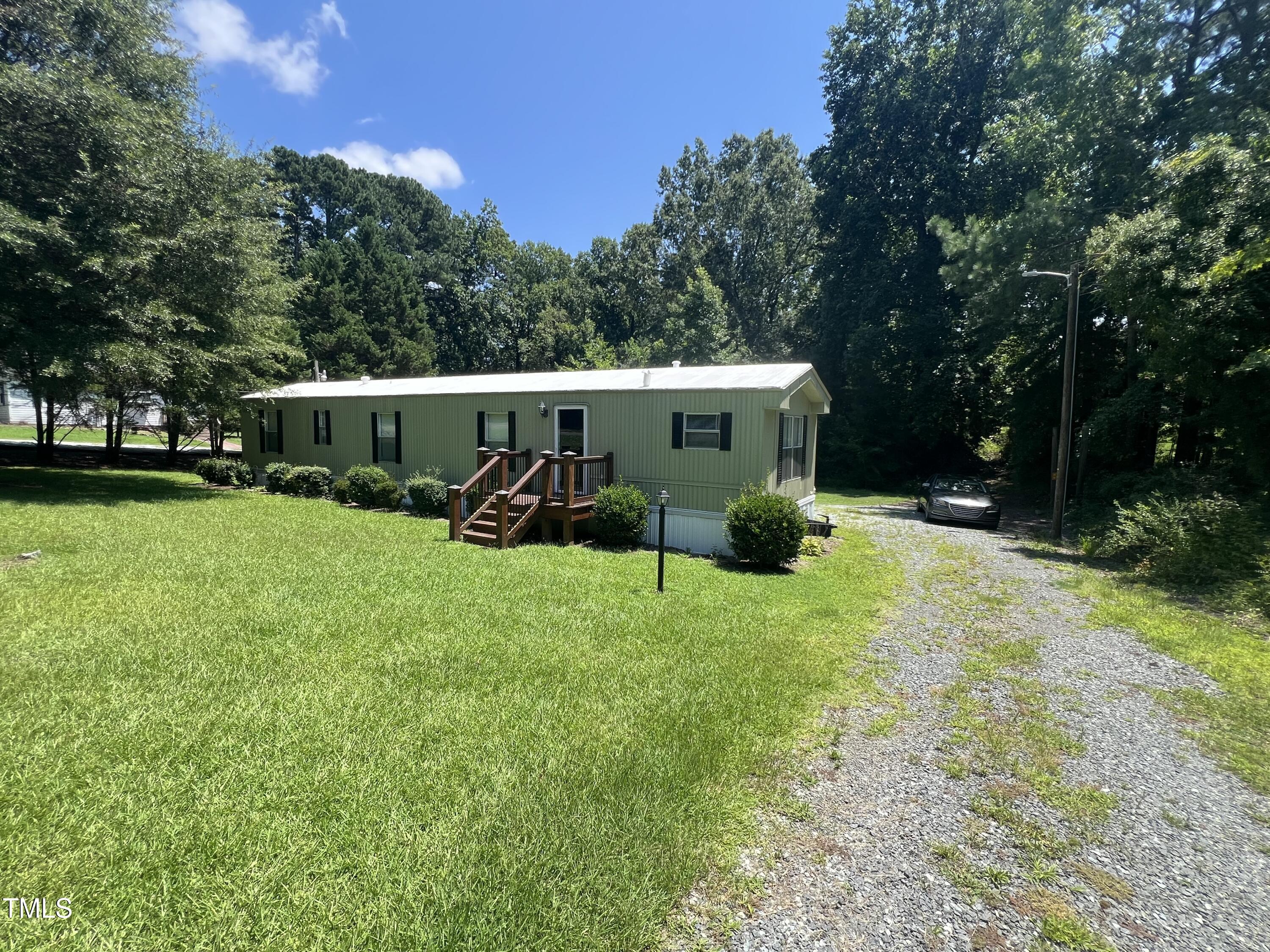 2432 Redwood Road