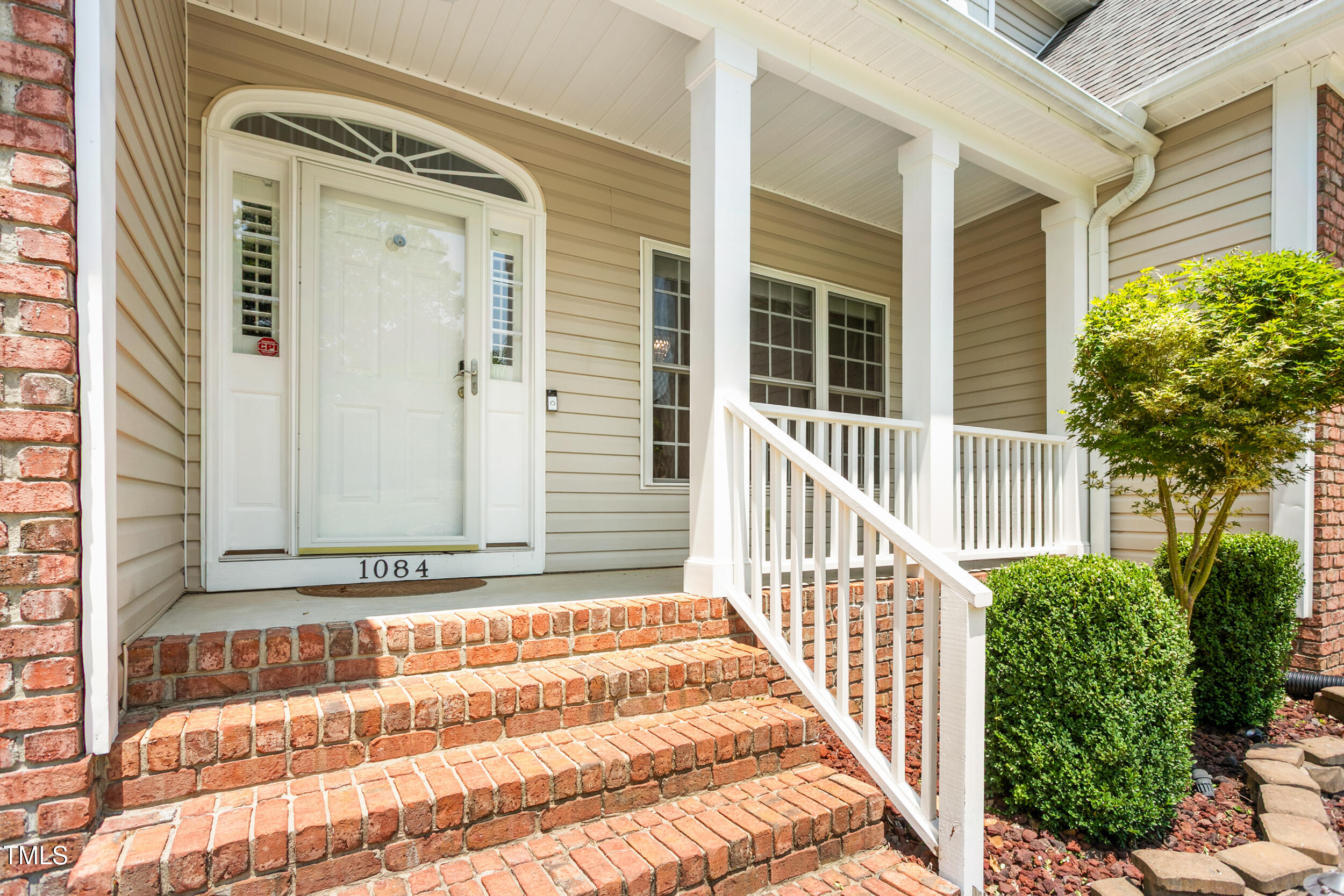 1084 Wild Briar Lane