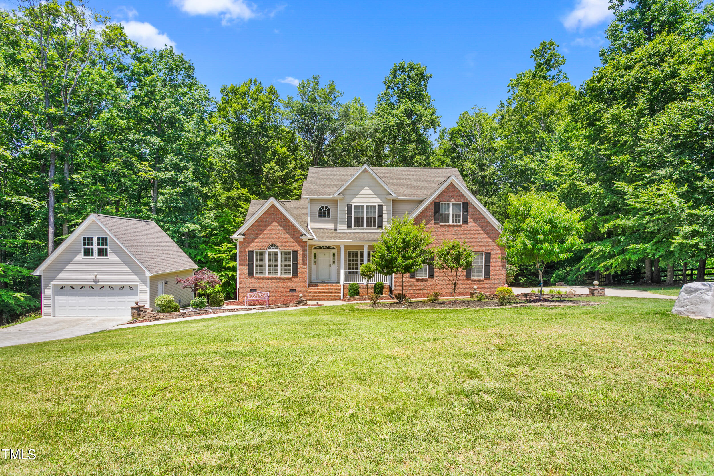 1084 Wild Briar Lane